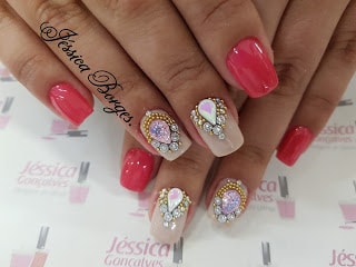 unhas decoradas com joias para 2018