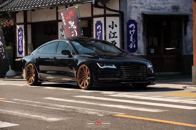 Audi RS7 With Vossen Wheels