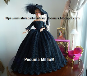 Vestido de Época em Crochê Para Boneca Barbie - Sra. Inglesa do Séc. XVIII Por Pecunia MillioM 
