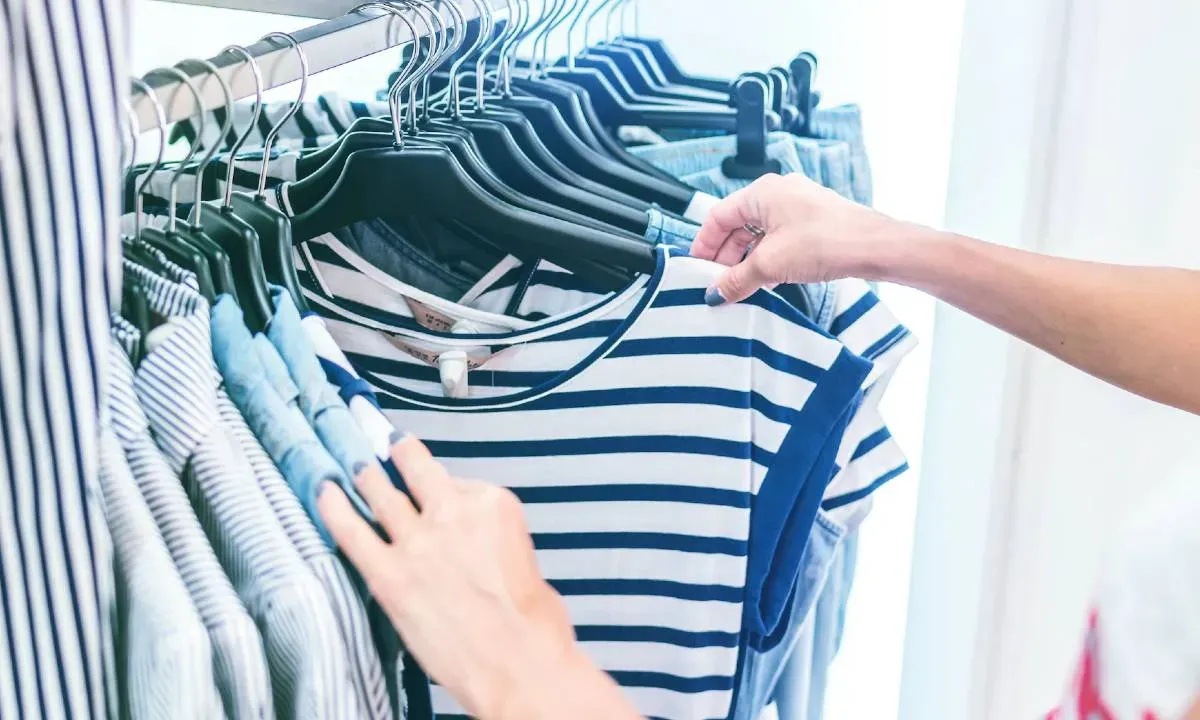 arti mimpi membeli baju baru