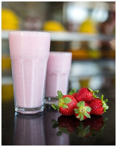 Protein Smoothies for Two ♥ KitchenParade.com. Intentionally fill a blender with 40 grams of protein and about 400 calories.