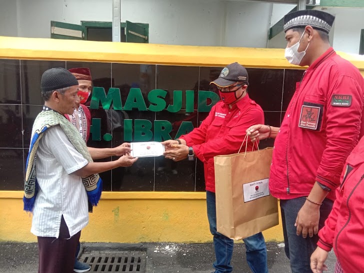 Aksi Serentak Bagi Masker Tempat Ibadah Se-Jogja, PDIP Ajak Perangi Covid-19 Saat Ramadhan