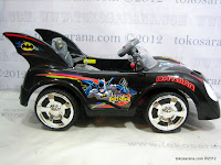 2 Mobil Mainan Aki Junior Z662 Batman BatMobile