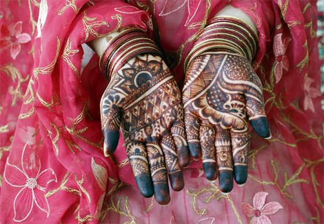 Tattoos Of Hands Open. inhenna tattoo for bride,