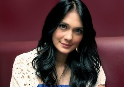 Luna Maya Hairstyles