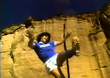 DÉCADA DEL 80: MARADONA EN TALAMPAYA (COMERCIAL NOVA JAPÓN)