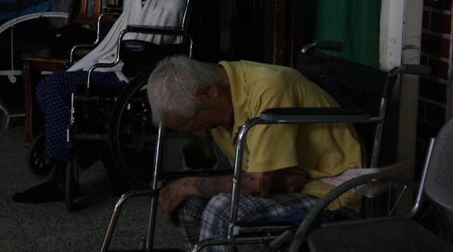 ¡INHUMANOS! 20 abuelos en peligro de quedar en la calle: GNB les da un mes para desalojar geriátrico