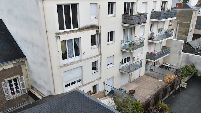 Leszakadt az erkély a lakásavatón, négyen meghaltak