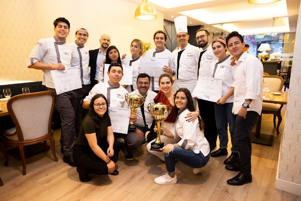 Equipo de la USFQ triunfa en el Concurso Interuniversitario de Gastronomía