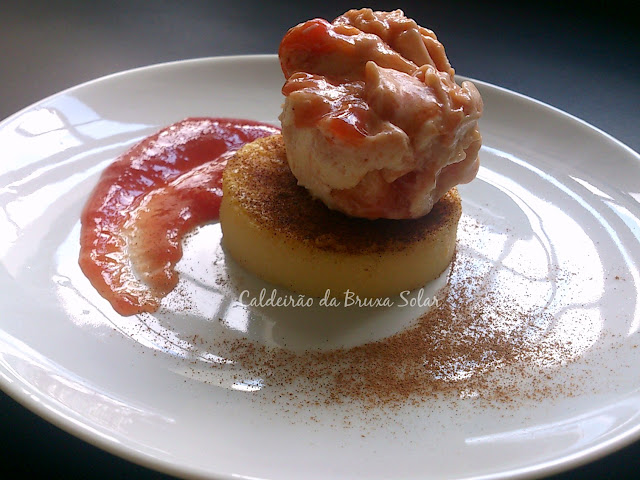 Semifreddo de goiabada com bombocado de milho e queijo Reino