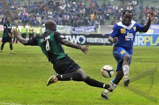 Persib vs Persiwa = 4-2 , Banjir Gol