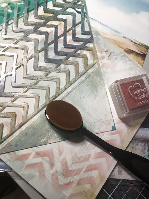 ose coloured ink to create a chevron pattern