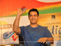 Aamir Khan 3 Idiots Wallpapers