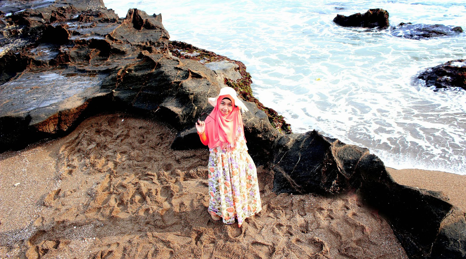 Foto Wanita Hijab Di Pantai Berbagi Cerita Inspirasi