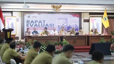 Ganjar Bentuk Satgas Penghapusan Kemiskinan Ekstrem di Jateng