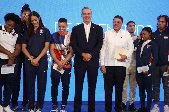 Presidente Abinader cita logros en deporte y entrega 100,000 pesos a cada uno de los atletas clasificados a Juegos Olímpicos