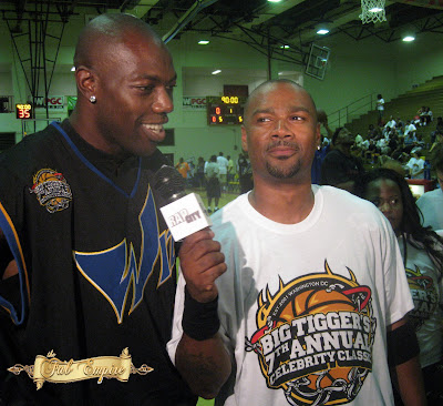 terrell owens dresses. interviewing Terrell Owens