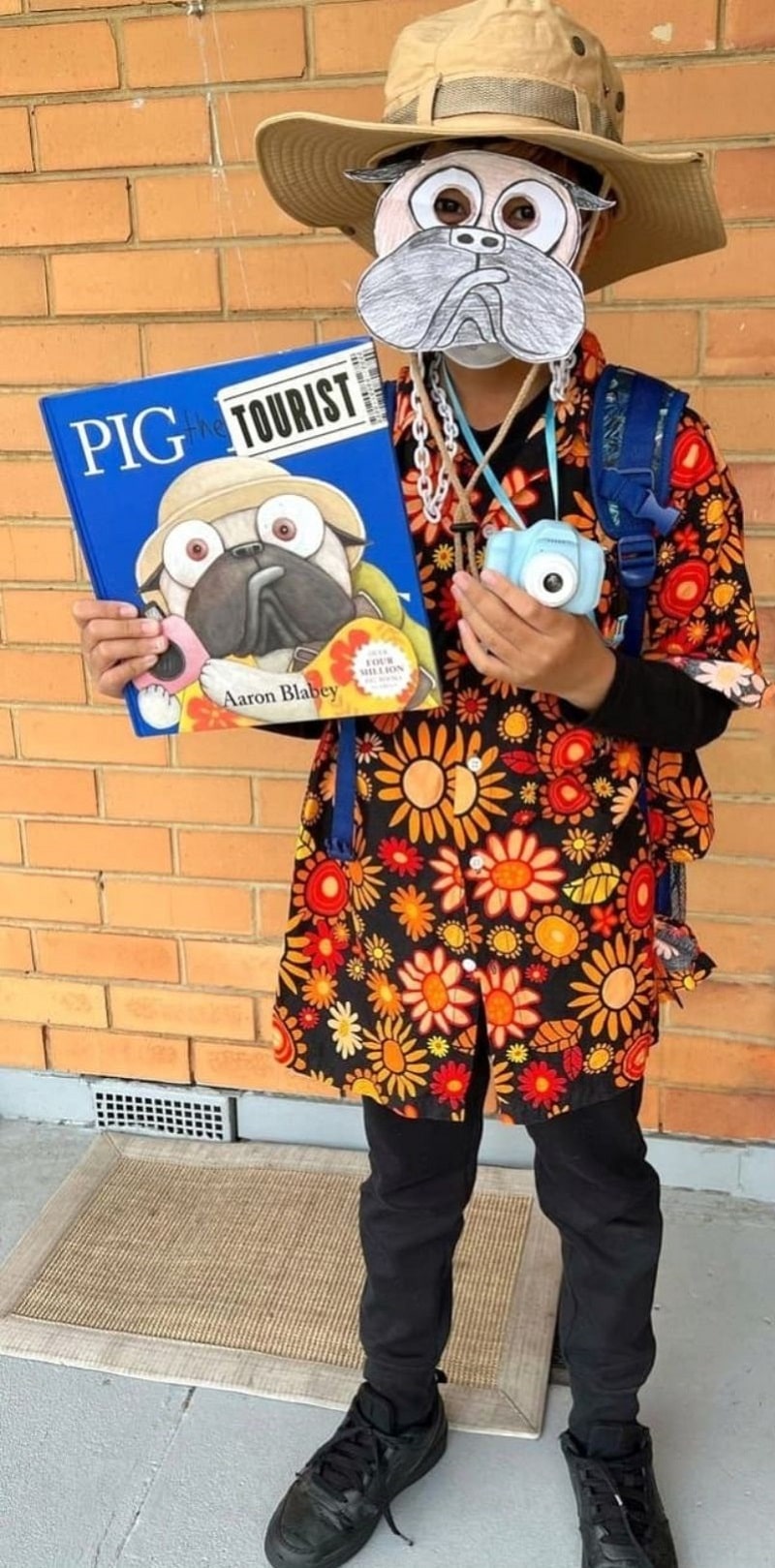 pig the tourist diy book week costume