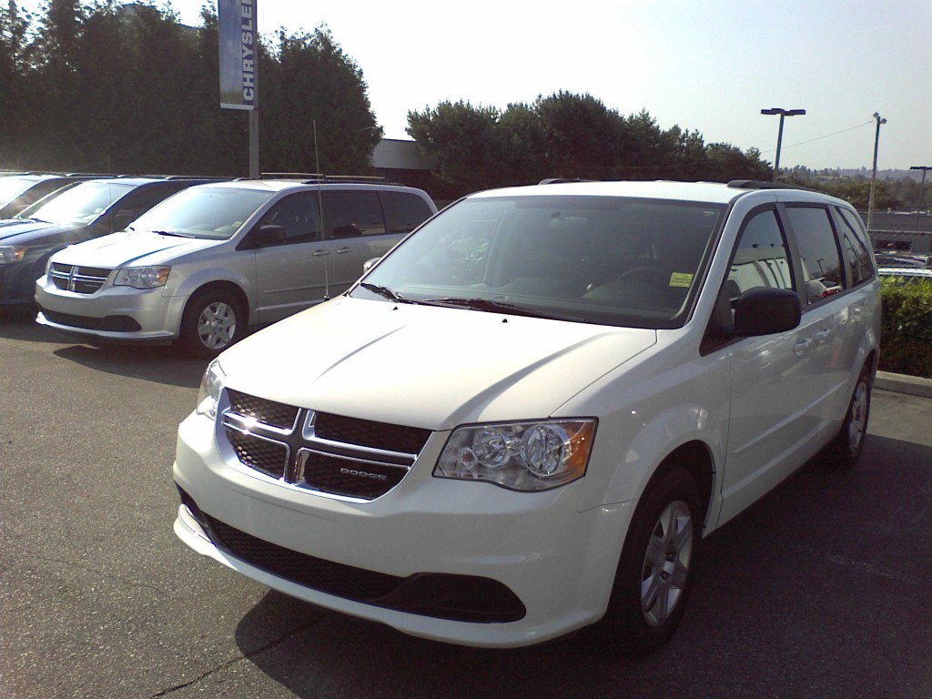 2012 Dodge Grand Caravan Van stow'n'go seats