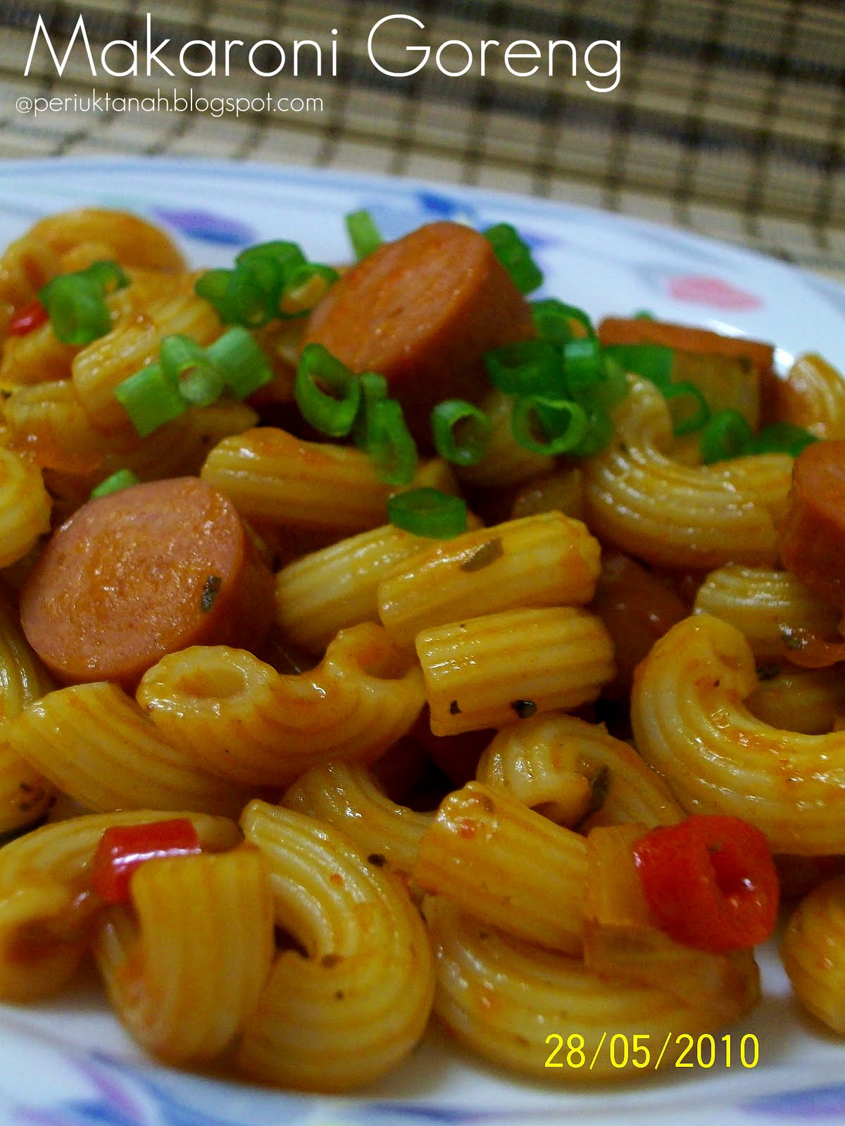 Periuktanah: Makaroni Goreng