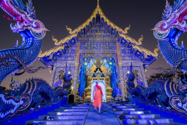 Wat Rong Suea Ten at night