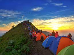 jalur pendakian gunung andong, jalur penakian gunung andong paling favorit, gunung andong