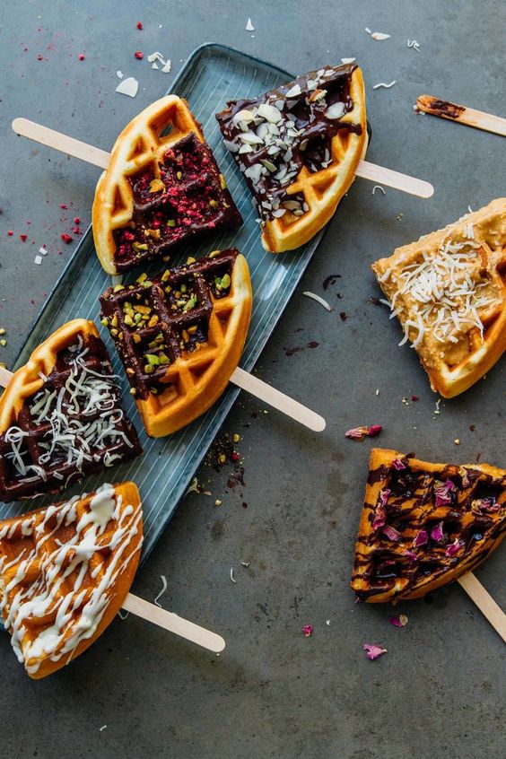 Breakfast or snack? How about both?! We are a waffle family and we always make tons of waffles on the weekend. then sometimes we didn't finish them during breakfast.