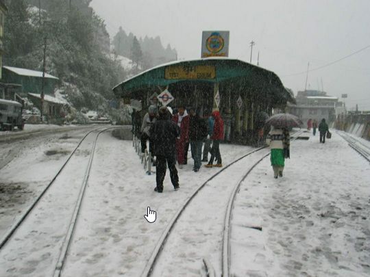 Ghum_railway_station