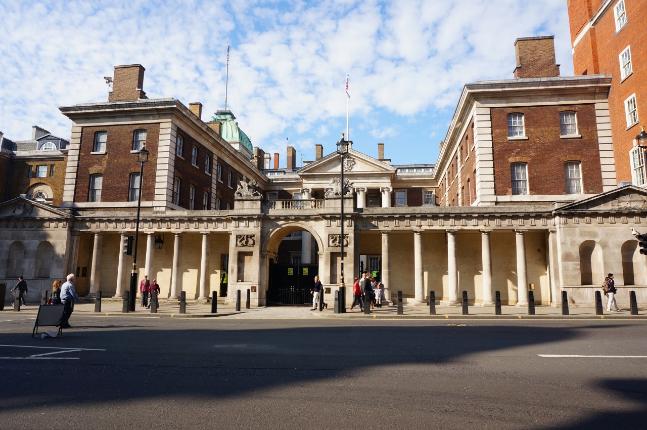 British Antiques Entree イギリスアンティーク アントレ オープン ハウス ロンドン 15 Admiralty House British Antiques Entree イギリスアンティーク アントレ オープン ハウス ロンドン 15 Admiralty House