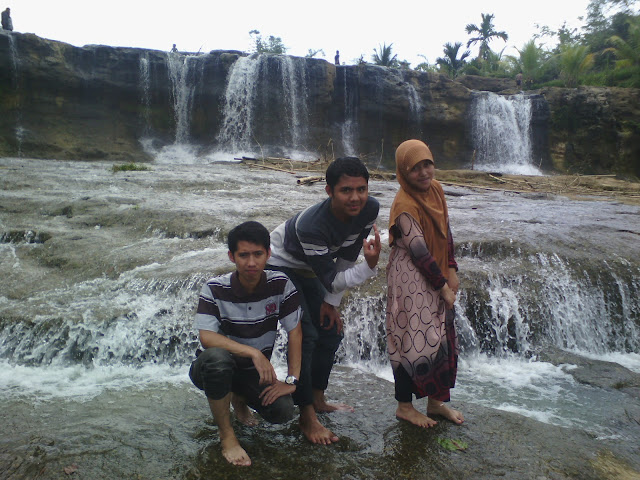 Curug dengdeng Cikatomas yang eksotis