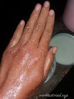 Hasil gambar untuk scrub tangan menggunakan garam