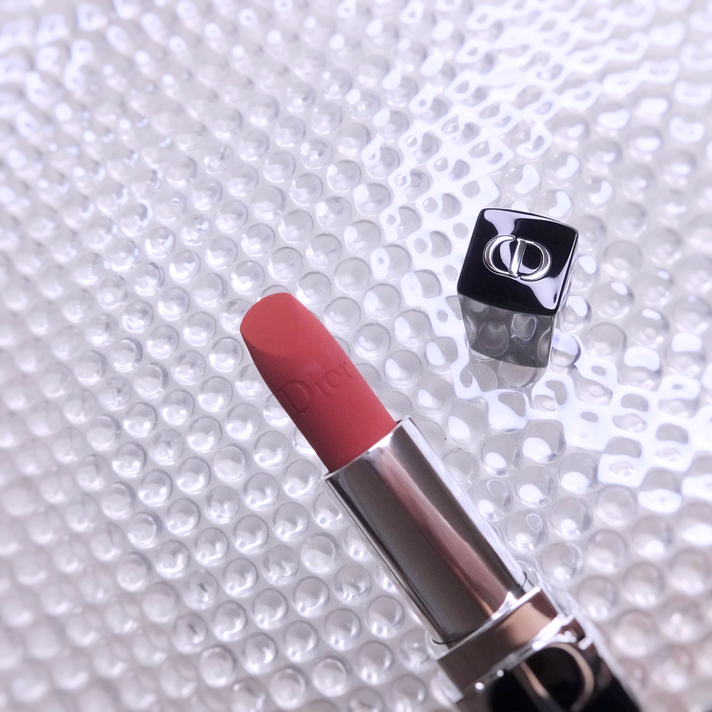 Rouge Dior Colored Lip Balm Rosa Damascena swatch