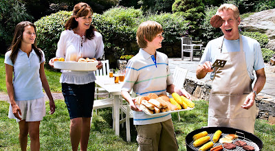 Having a warm and familiar outdoor BBQ party is also a wonderful activity on parents day.