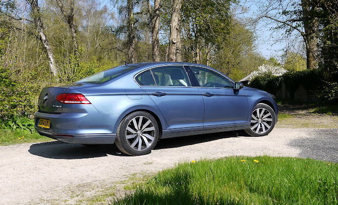 VW Passat saloon side view