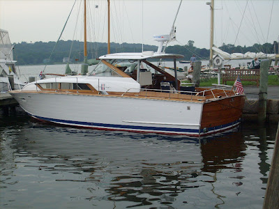 chris craft wooden boat