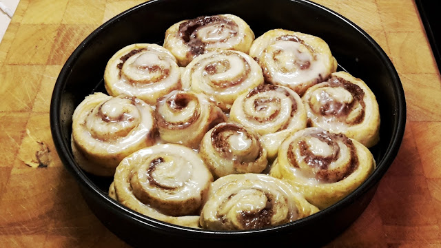 Project 366 day 356 - Cinnamon Rolls // 76sunflowers