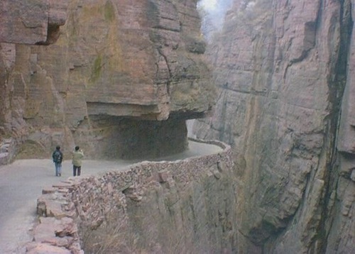 Guoliang Tunnel Road, China 