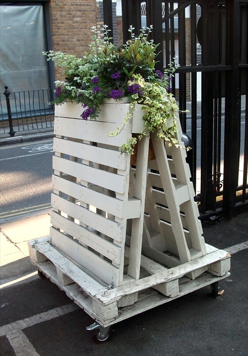 Pallet Ideas Creative Use of Wood - Pallet Furniture