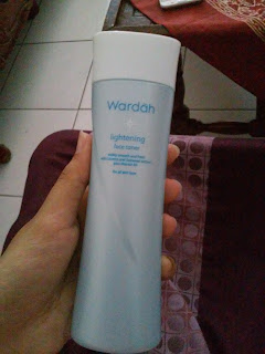 review wardah lightening face toner