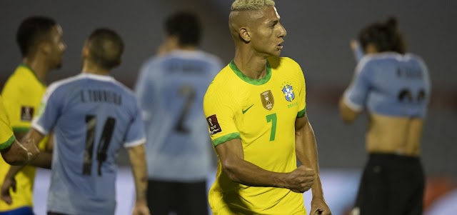 Brasil bate o Uruguai por 2 a 0 e segue 100% nas Eliminatórias