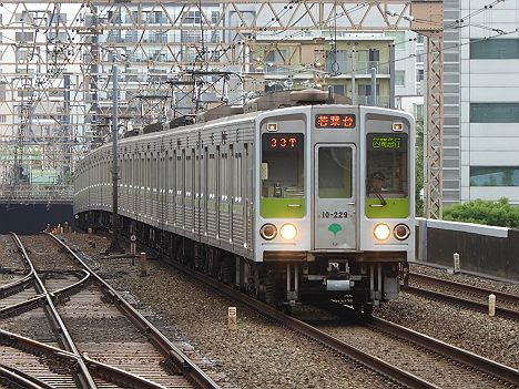 京王電鉄　区間急行　若葉台行き5　都営10-000形220F・230F・240F(2016.9廃止)