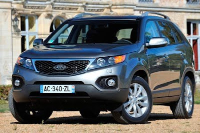 The Kia Sorento offers the Trophy World Cup football!