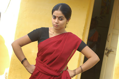 poorna in half saree unseen pics