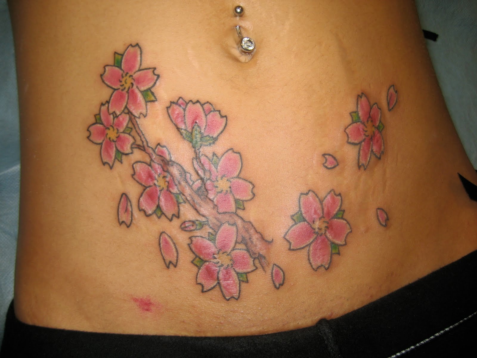 Tattoo Cover Stretch Marks