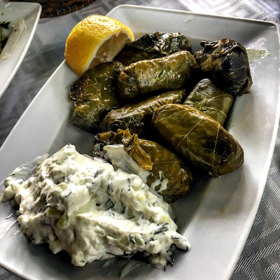 Dolmades Ouzerì Tsinari