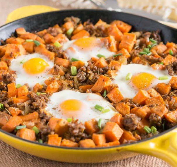 SWEET POTATO HASH WITH SAUSAGE AND EGGS #healthydiet #breakfast