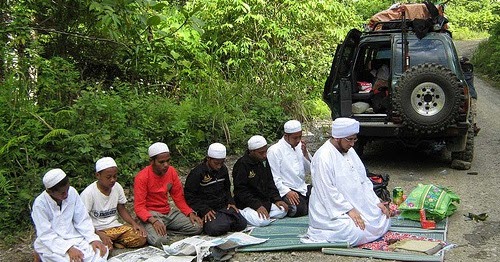 Niat Shalat Jamak dan Qashar Arab, Latin dan Artinya ...