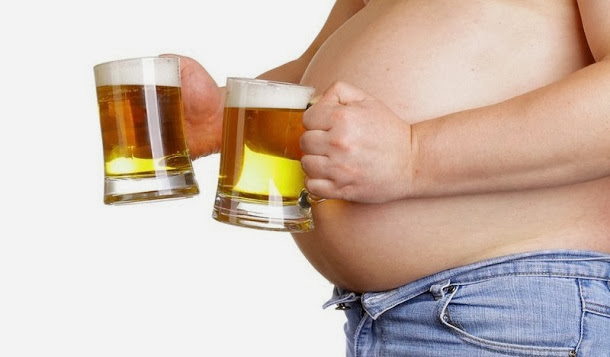 Barriga de cerveja? Barriga de homem destila o seu próprio álcool