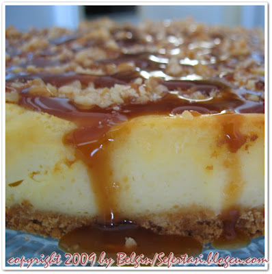 KARAMELLİ CHEESECAKE TARİFİ