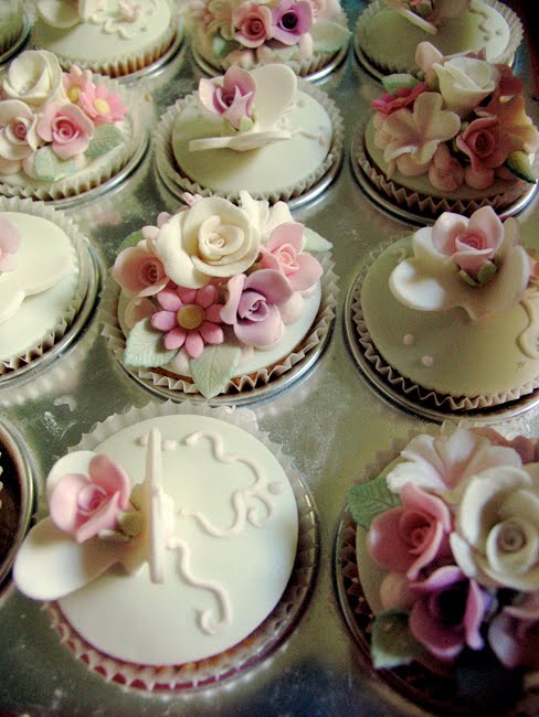 rose garden cupcakes Kylie Lambert